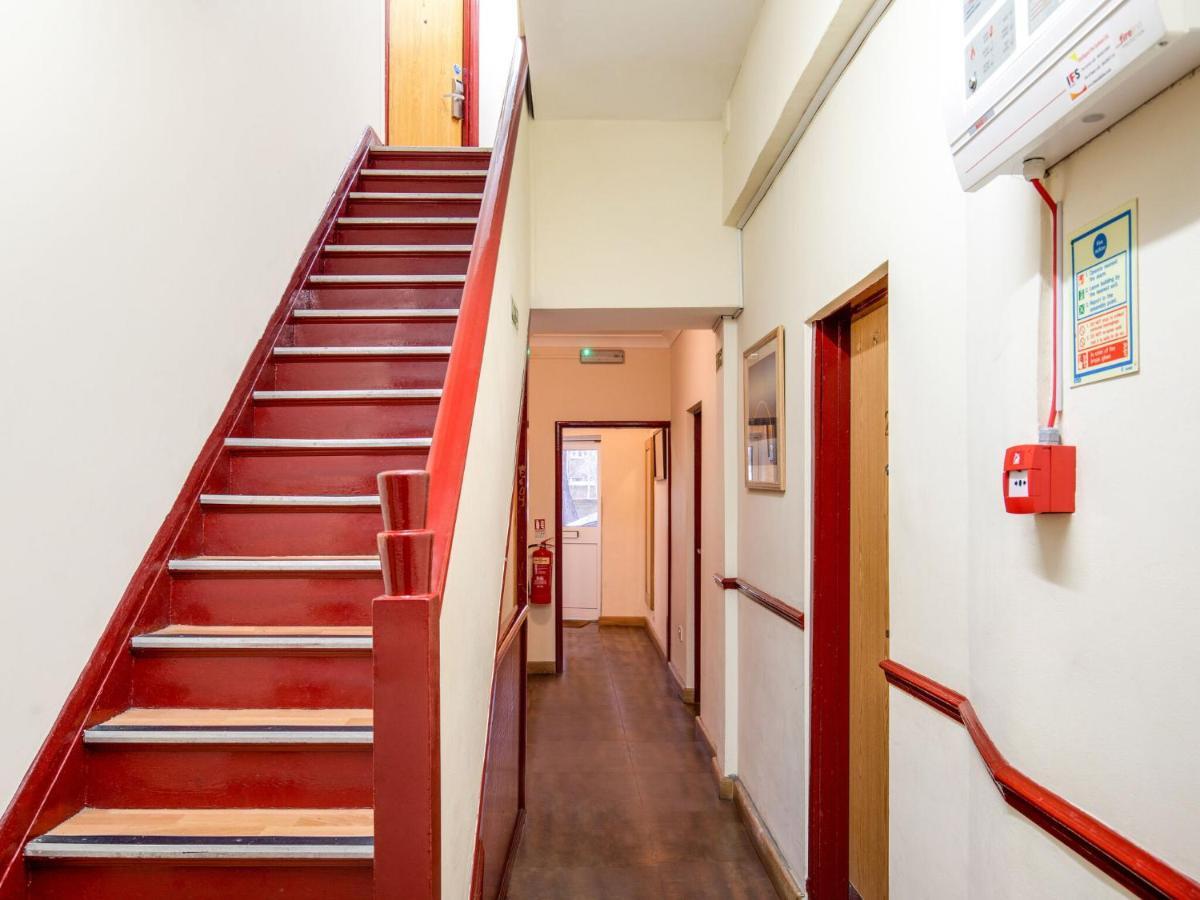 Lovely Studio In London With Patio Exteriör bild