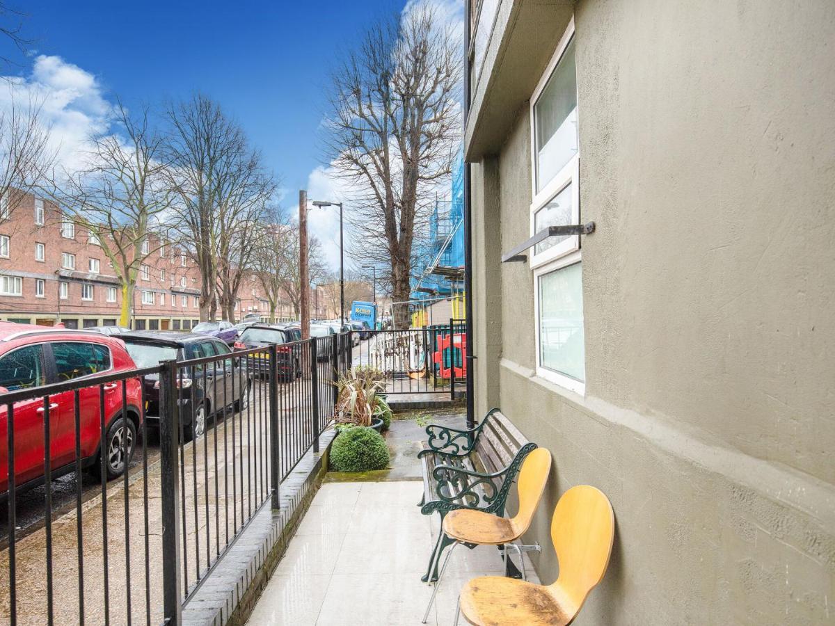 Lovely Studio In London With Patio Exteriör bild